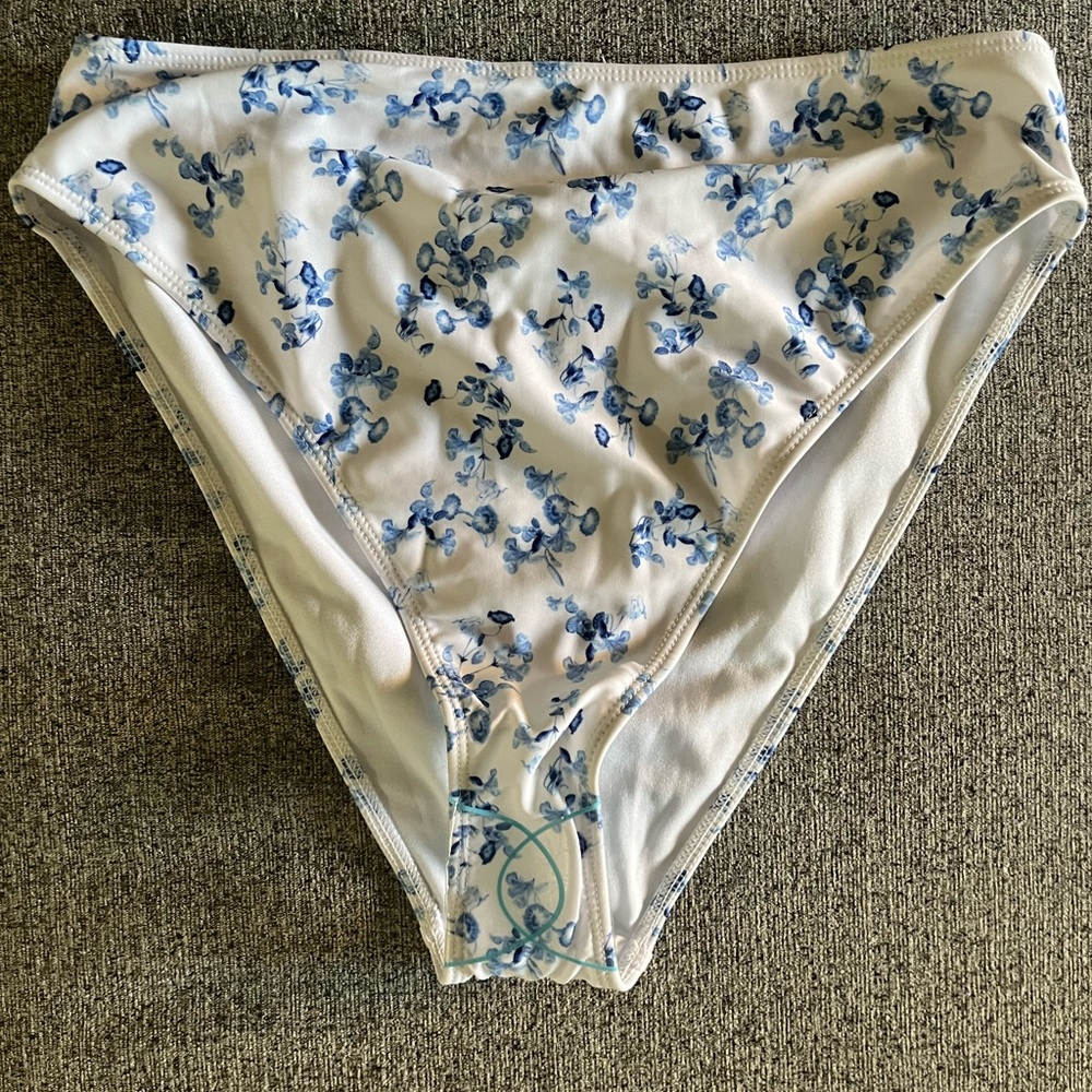 NEW Peek & Beau Floral High Waist Bikini Size Top: US 6D/DD-E Bottom: US 8